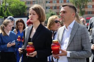 Учасники заходу на Личаківському кладовищі — фото 15