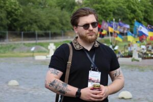 Учасники заходу на Личаківському кладовищі — фото 12