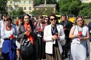 Учасники заходу на Личаківському кладовищі — фото 14