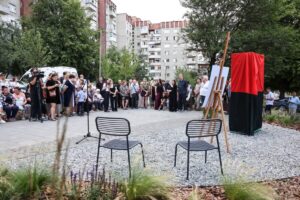Відвідувачі меморіалу
