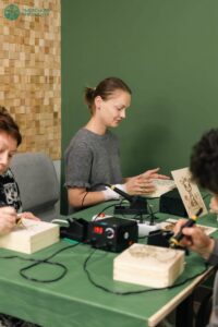 Картини від дітей для онкоцентру